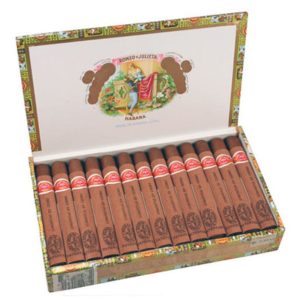 Romeo y Julieta Coronitas en Cedro Cigar
